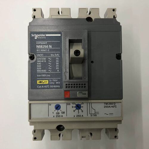 议价价议价议价原装正品NSE250N3250 3P 250A空气开关塑壳式断路