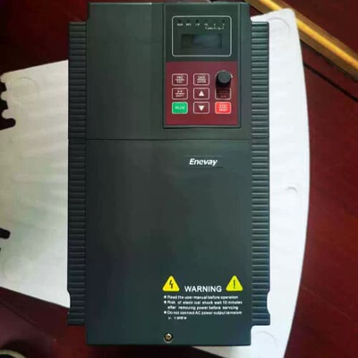议价星爲变频器15KW，XV5一015G／18P一4，2020年
