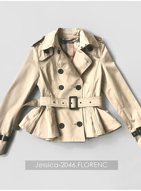 卡其色西装领双排扣系荷叶边褶裥衣摆真皮袖带女腰带修身型短风衣