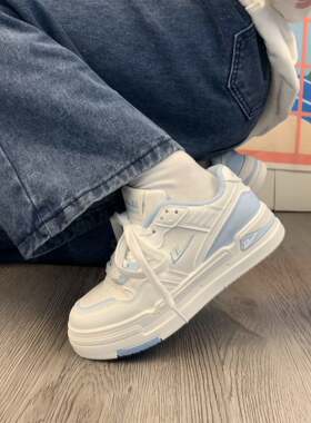 女鞋夏款百搭透气休闲小白鞋港风潮小众设计街拍厚底板鞋