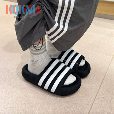阿迪达斯Adilette24面包拖鞋