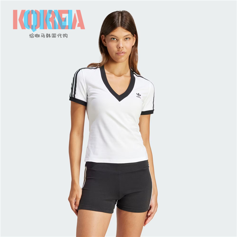 阿迪达斯Adidas三叶草女子复古休闲修身鸡心V领T恤Tee短袖 IR8114