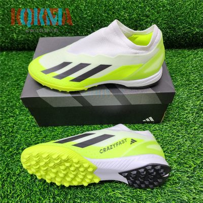 阿迪达斯TF碎钉袜套足球运动鞋