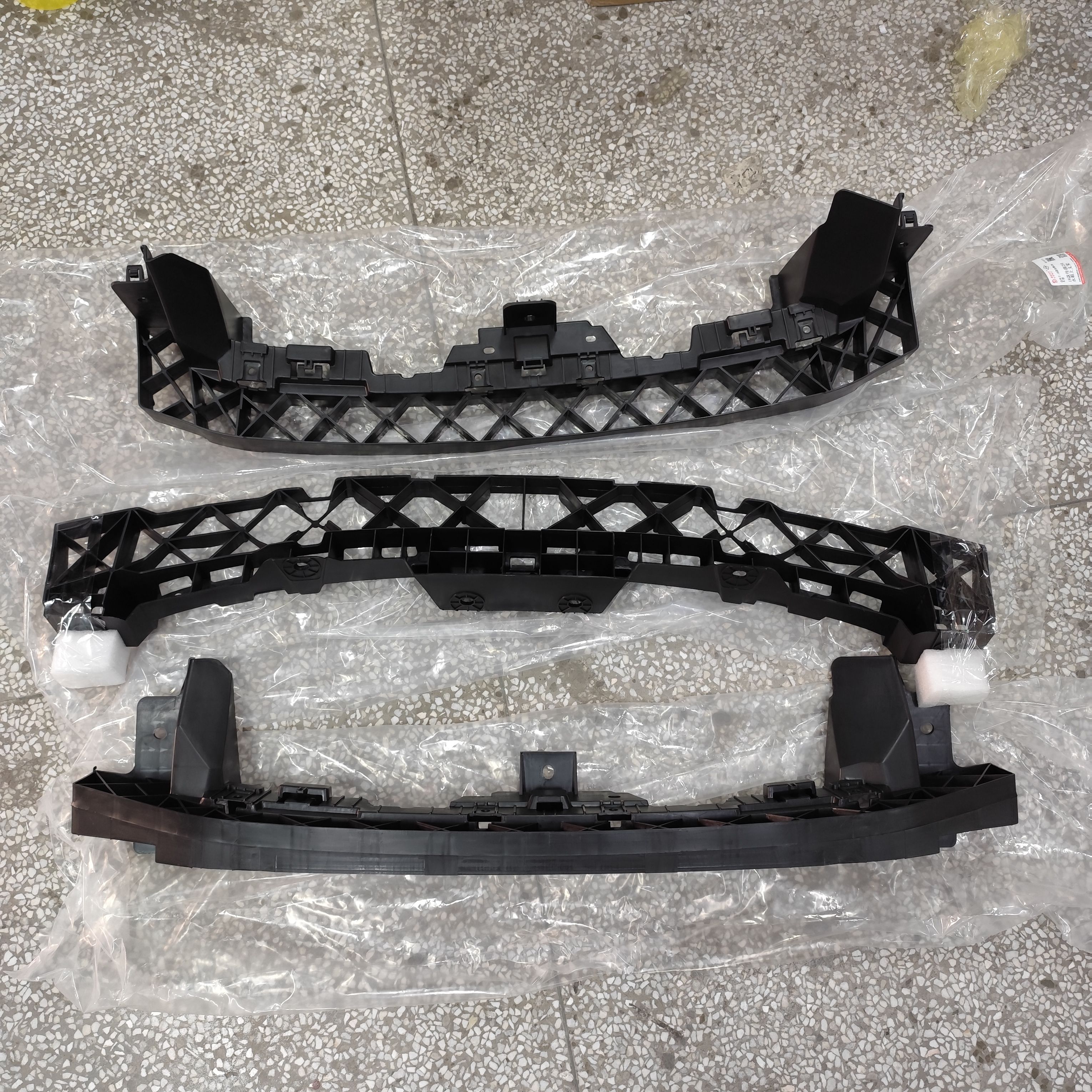 传祺GS3/GM8/GE3/GS4/GS5S/GS8/GS7水箱上支架前杠大腿支撑架