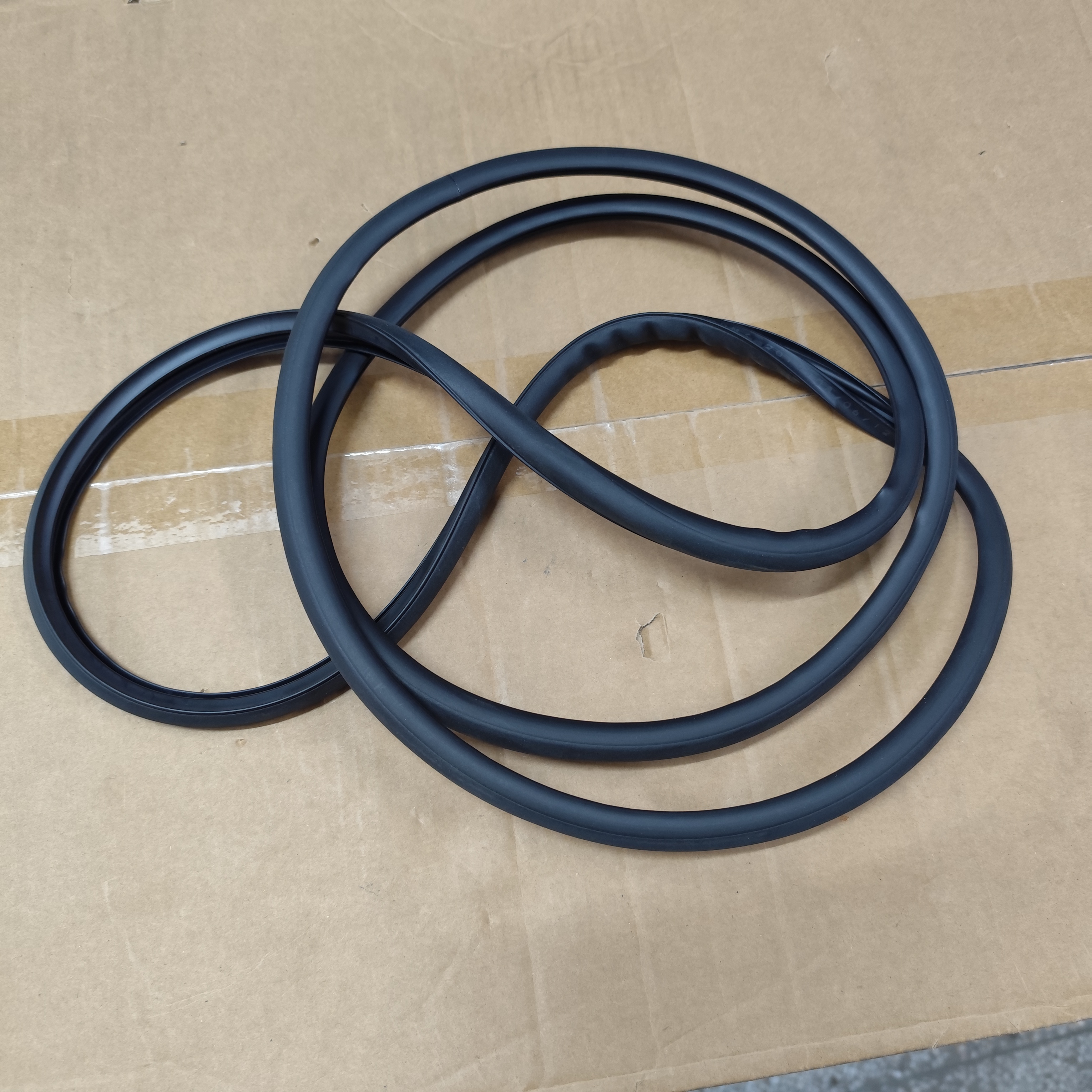 传祺15-18款GS4/老款GS5/GA3/GA3S天窗玻璃密封条防水条原厂