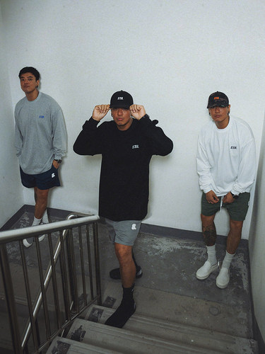 STA基础水钻长袖圆领T恤