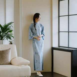 茉茉秋冬新 八分水袖全开襟花盘扣长款复古日常提花老旗袍 蓝蝶梦