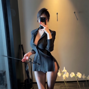 御姐黑色条纹长袖衬衫女禁欲系制服薄款外套收腰修身上衣ol职业装