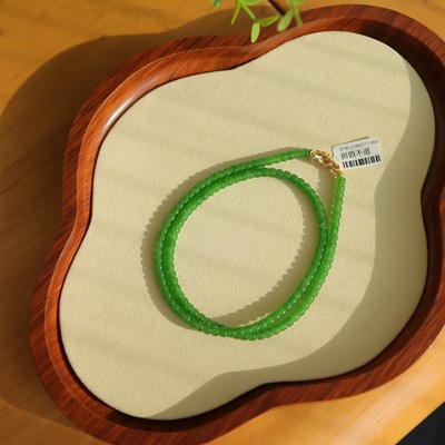 天然和田玉5mm乌兰海苹果绿色标级多圈手串精致百搭   货号16196