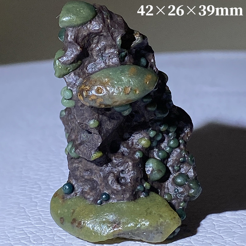 内蒙古阿拉善天然富贵石原石奇石戈壁石吊坠绿玛瑙自然共生观赏石