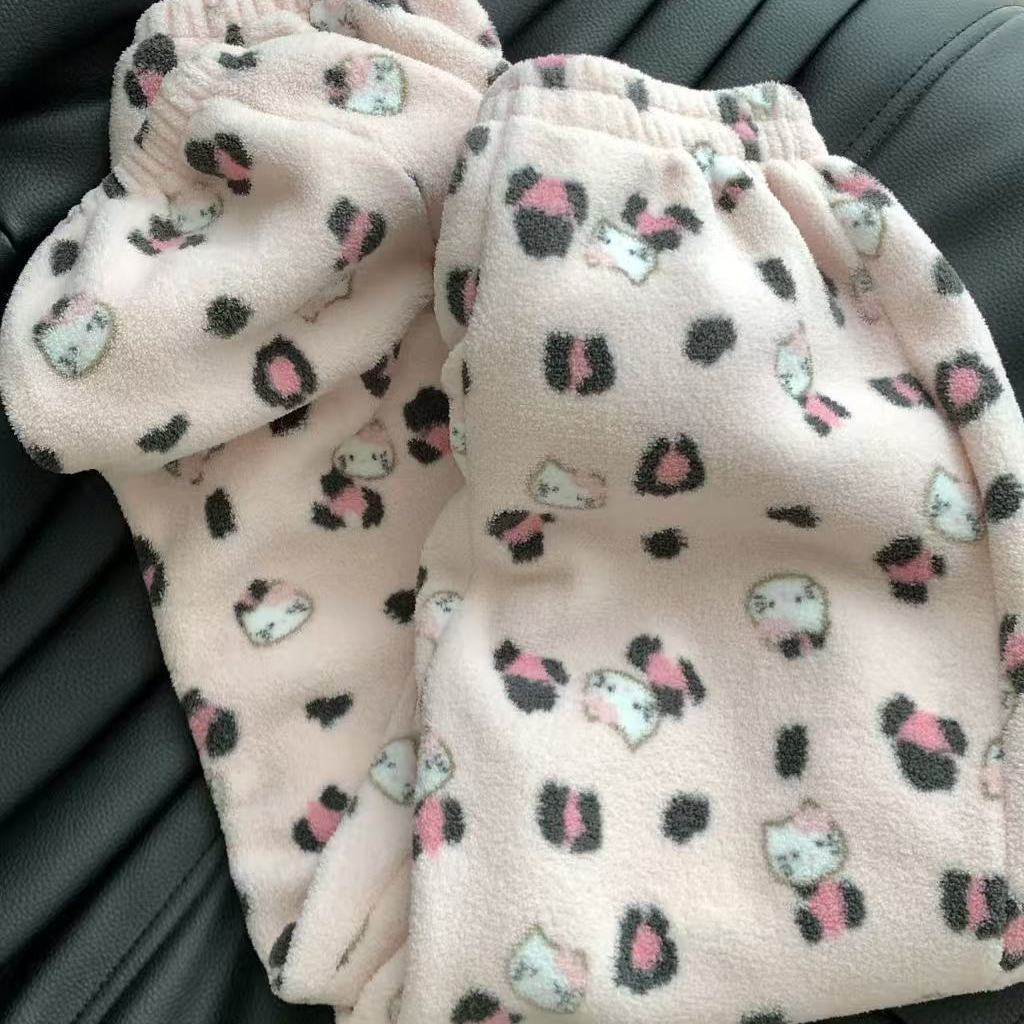 上新！加厚冬季保暖雪粒绒粉豹纹KT睡裤慵懒可爱家居裤可外穿～