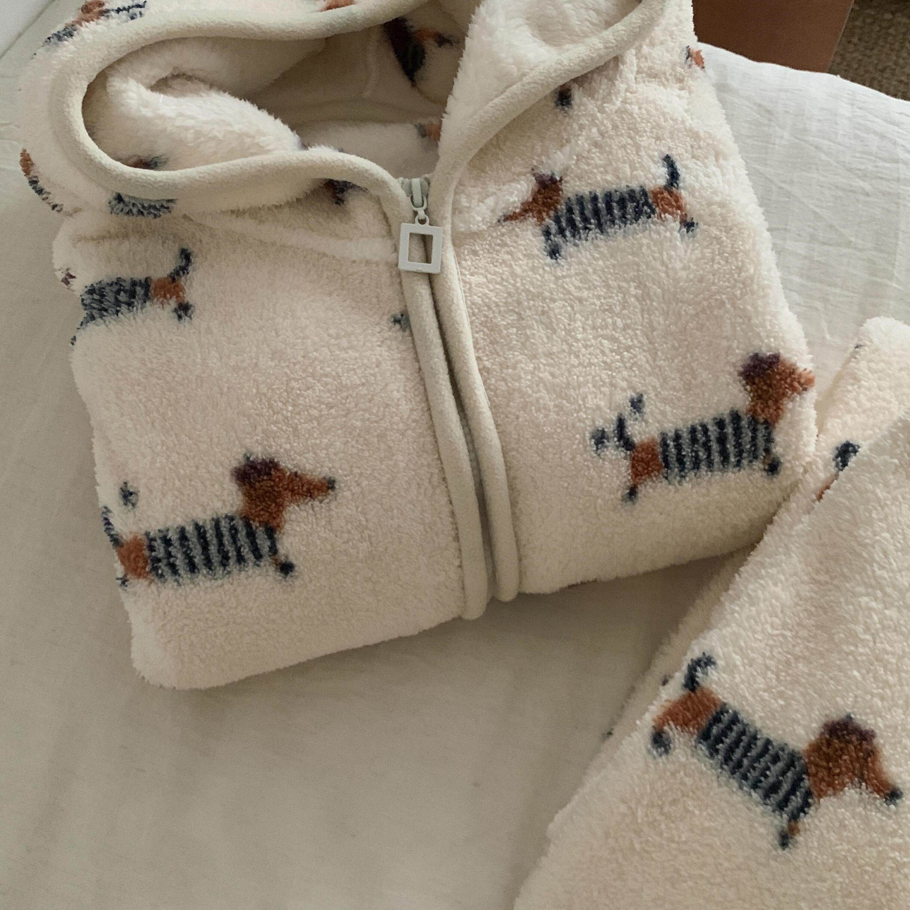 秋冬季新款加厚米粒绒腊肠狗连帽套装长袖长裤睡衣少女家居服