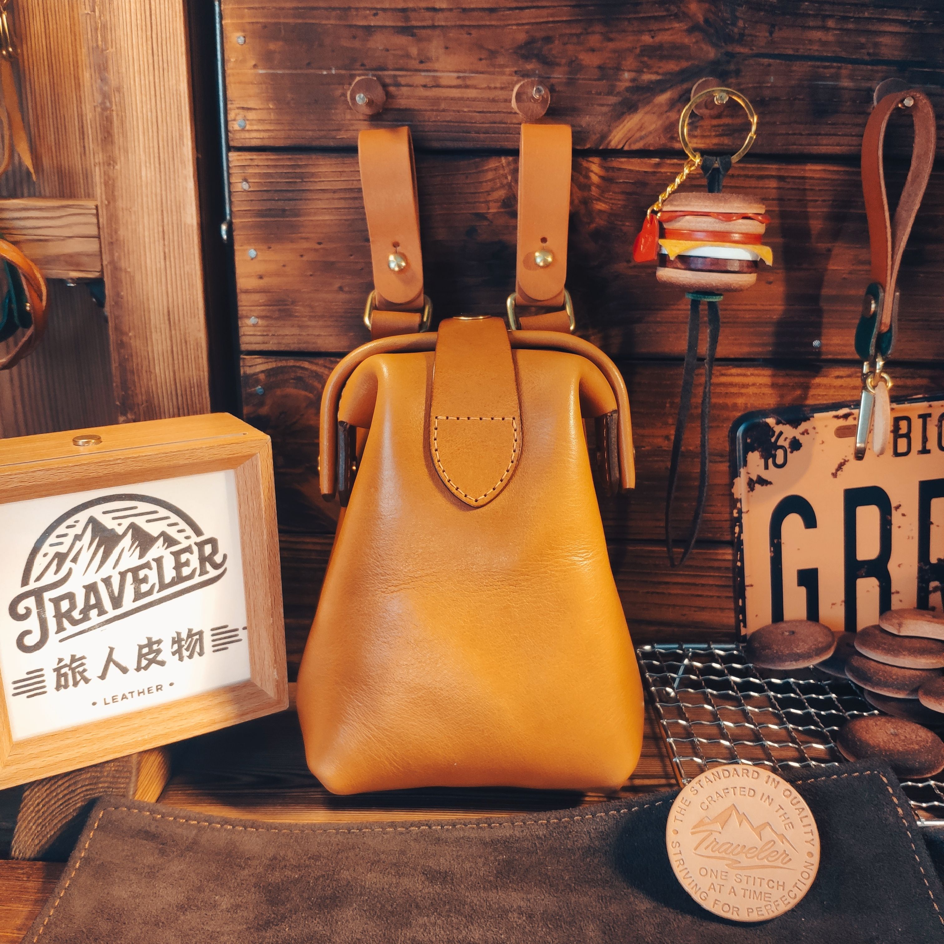 herz纯牛皮手工随身机车包哈雷包