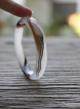 青禾淑坊古典玛瑙手镯