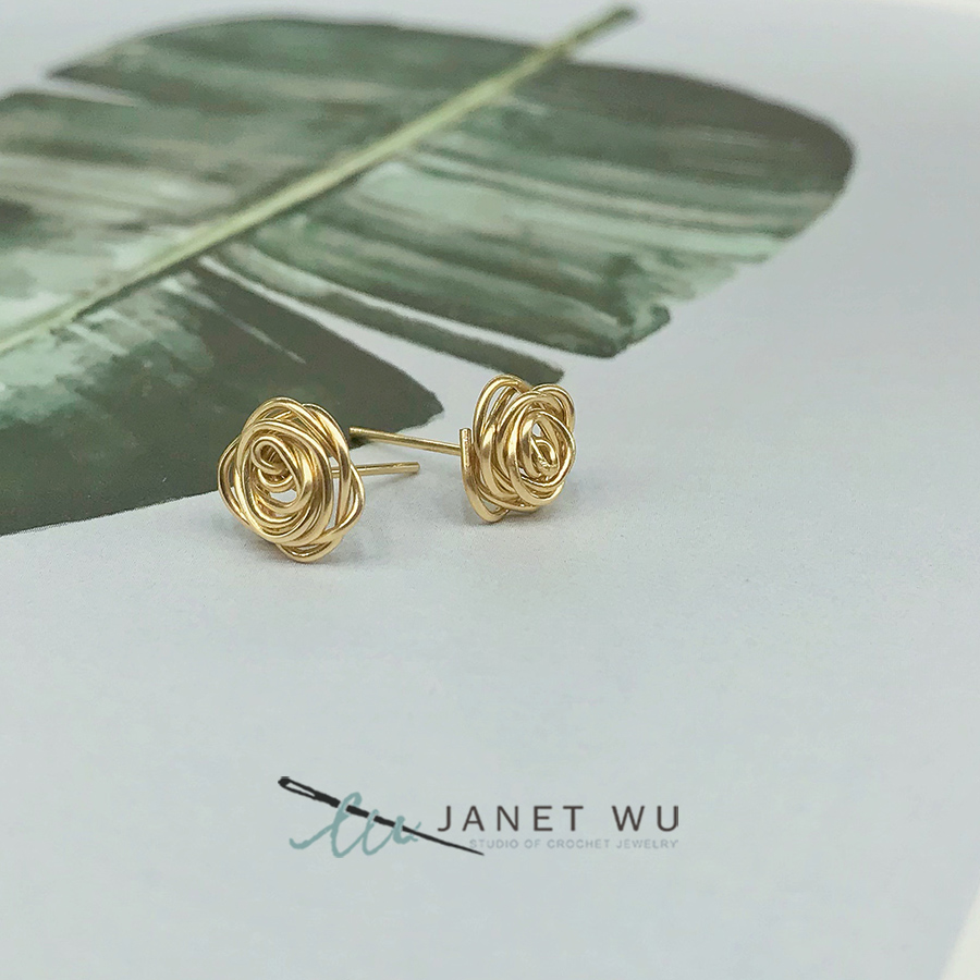 JANETWU原创设计14k包金玫瑰花卉港风养耳钉法式精致日常小巧配饰