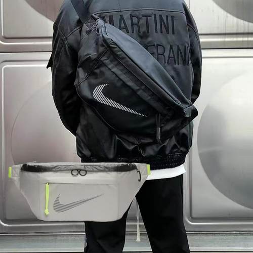 耐克男女通用3M反光运动休闲腰包