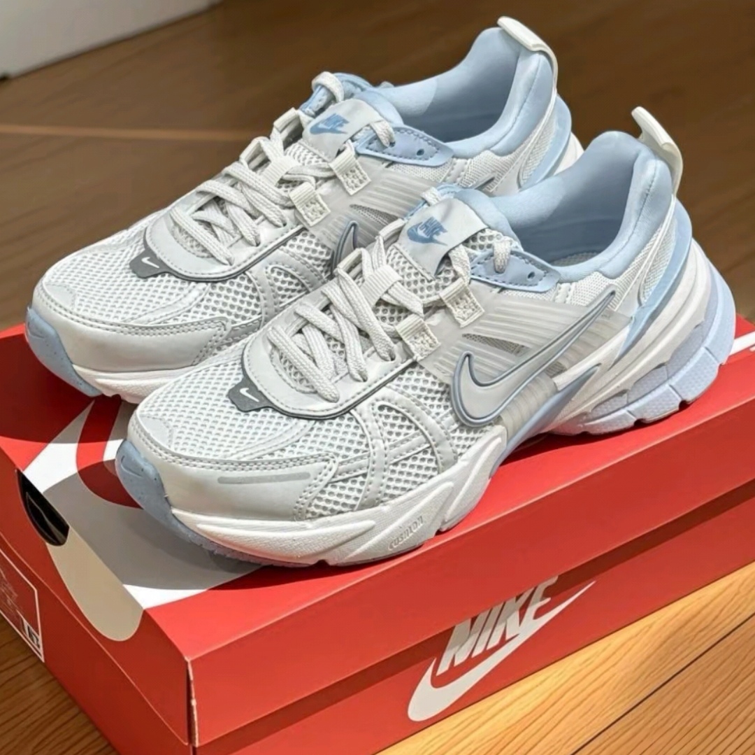 耐克Nike V2K Run舒适百搭低帮休闲跑步鞋女款灰蓝色FD0736-009