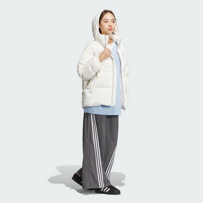 adidas阿迪达斯三叶草女子加厚羽绒衣外套保暖连帽羽绒服JD3781