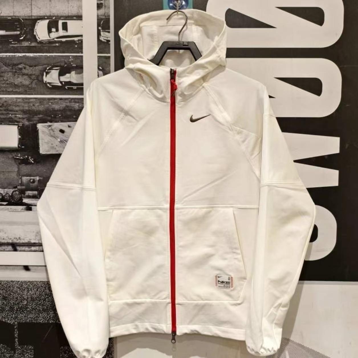 Nike耐克正品新年款男女同款薄绒休闲外套夹克IB5492-133