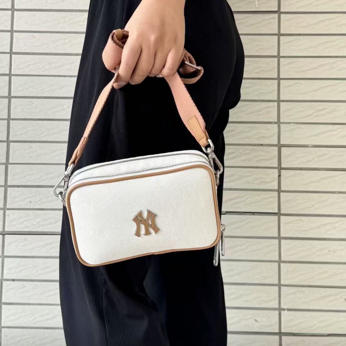 MLB 复古老花休闲百搭时尚 聚酯纤维 单肩斜挎包 3ACRS014N-50CRD