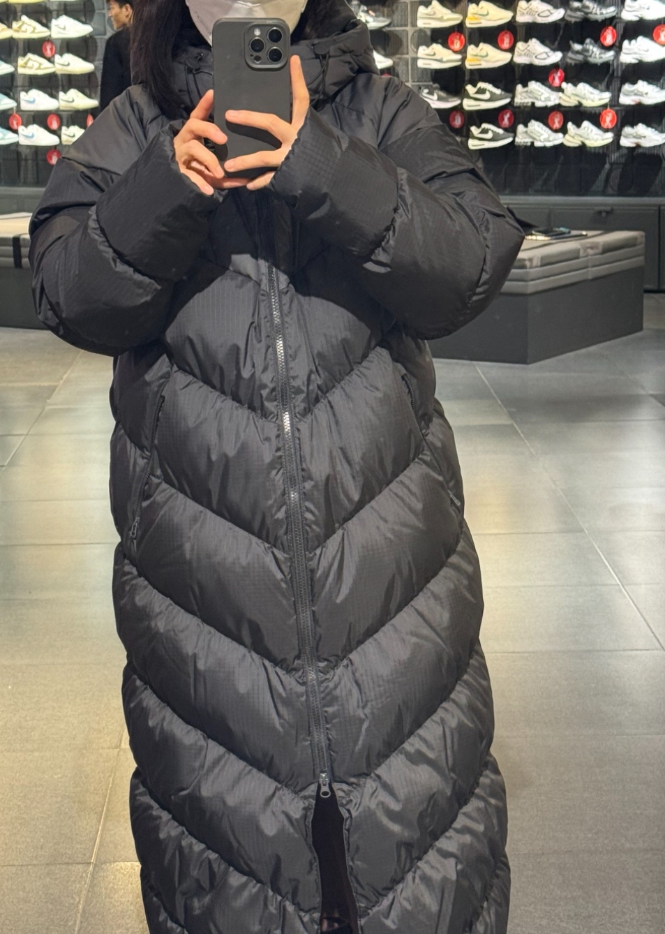 耐克正品女士运动休闲长款加厚保暖连帽羽绒服HF7894-010