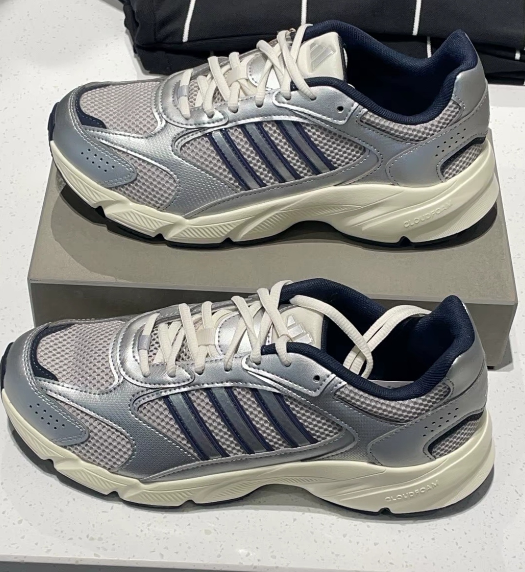 阿迪达斯正品男士运动鞋跑步鞋休闲鞋JP8052