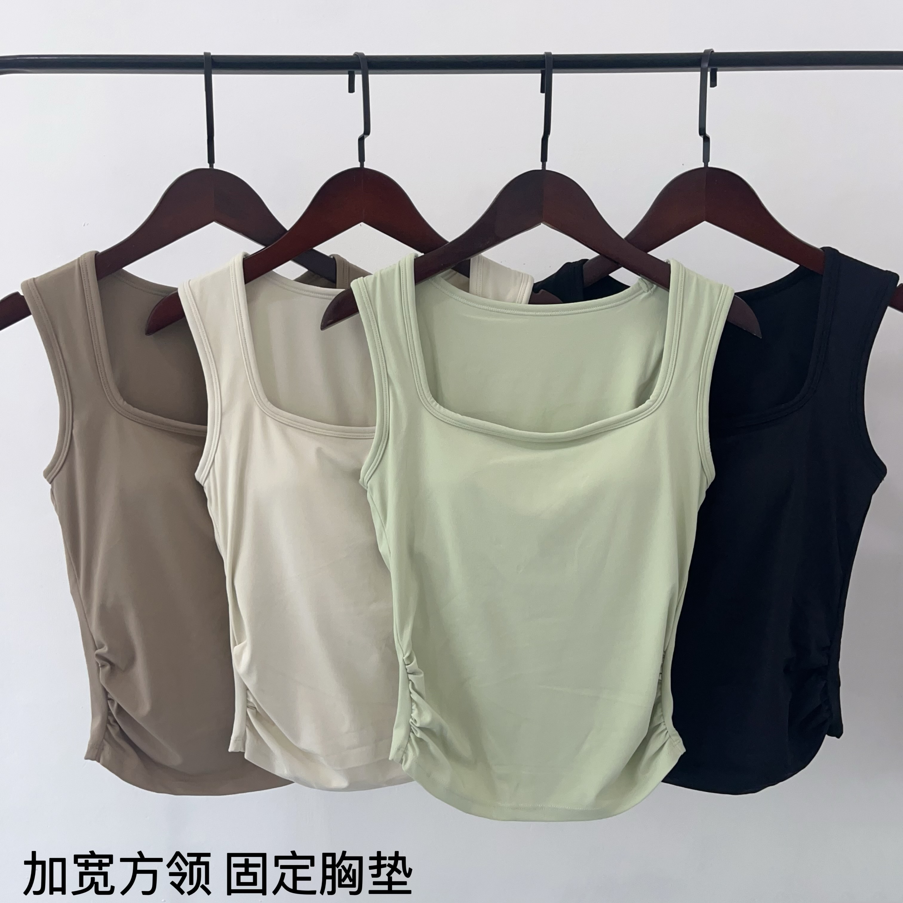 一体固定胸垫 气质方领亲肤裸感休闲运动内衣瑜伽服背心健身文胸,运动/瑜伽/健身/球迷用品,瑜伽内衣,淘宝优惠券,粉丝福利购,淘宝优惠卷