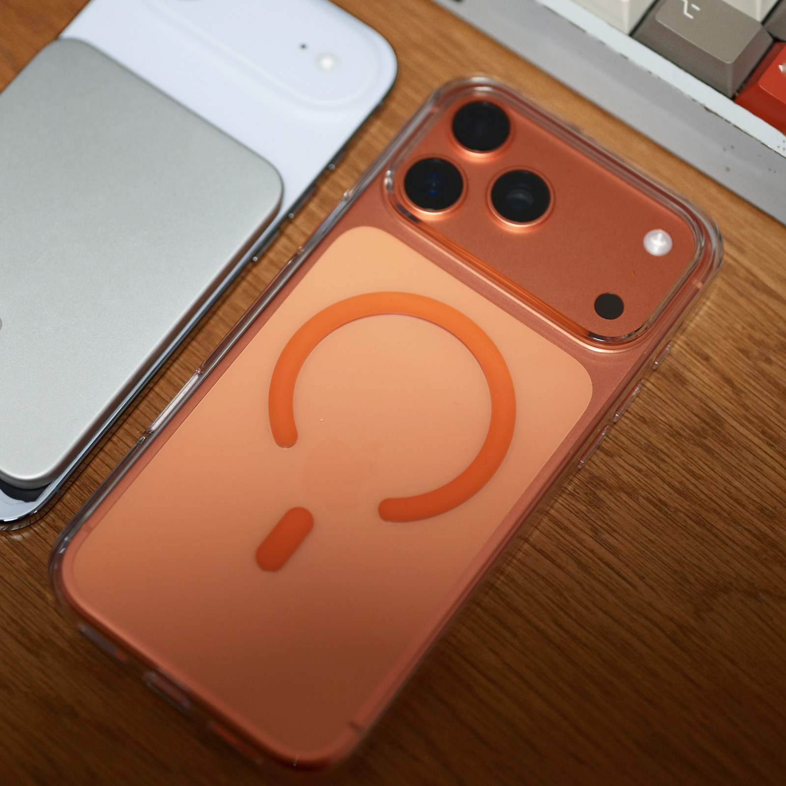 莱选｜透明全包防摔磁吸保护壳橙色保护套适用于苹果iPhone17ProMax相机按键透明壳清水壳简约新款硬壳