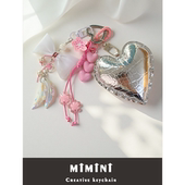 爱心PU皮革钥匙扣女ins风简约手工挂件情人节生日礼物送女友车用