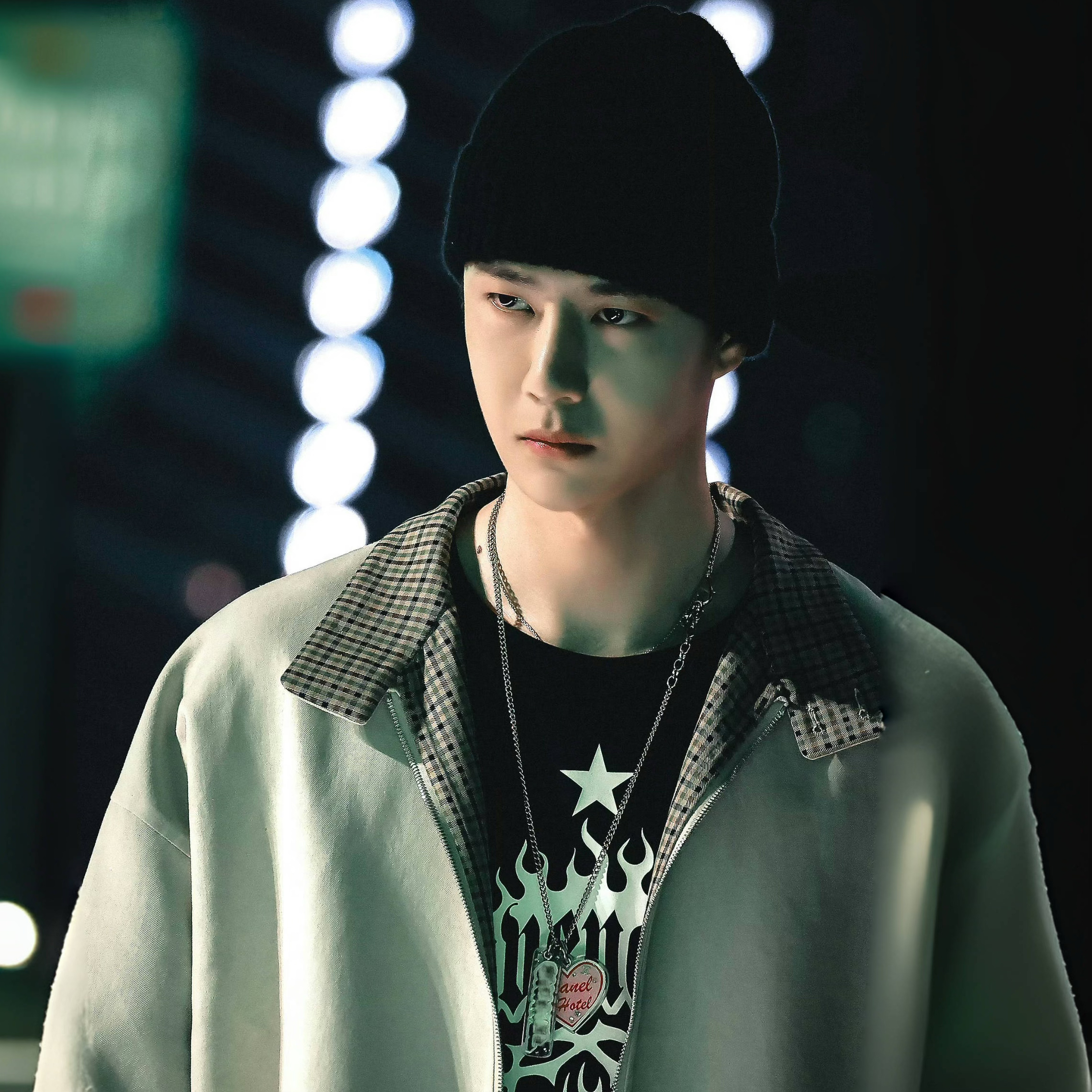 高级定制黄铜亚克力吊坠王一博同款长款项链毛衣链粉色夏季甜酷