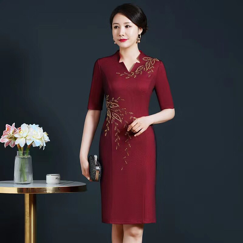 17喜婆婆喜妈妈丈母娘大码女装婚礼宴会秋冬新款酒红礼服连衣裙子