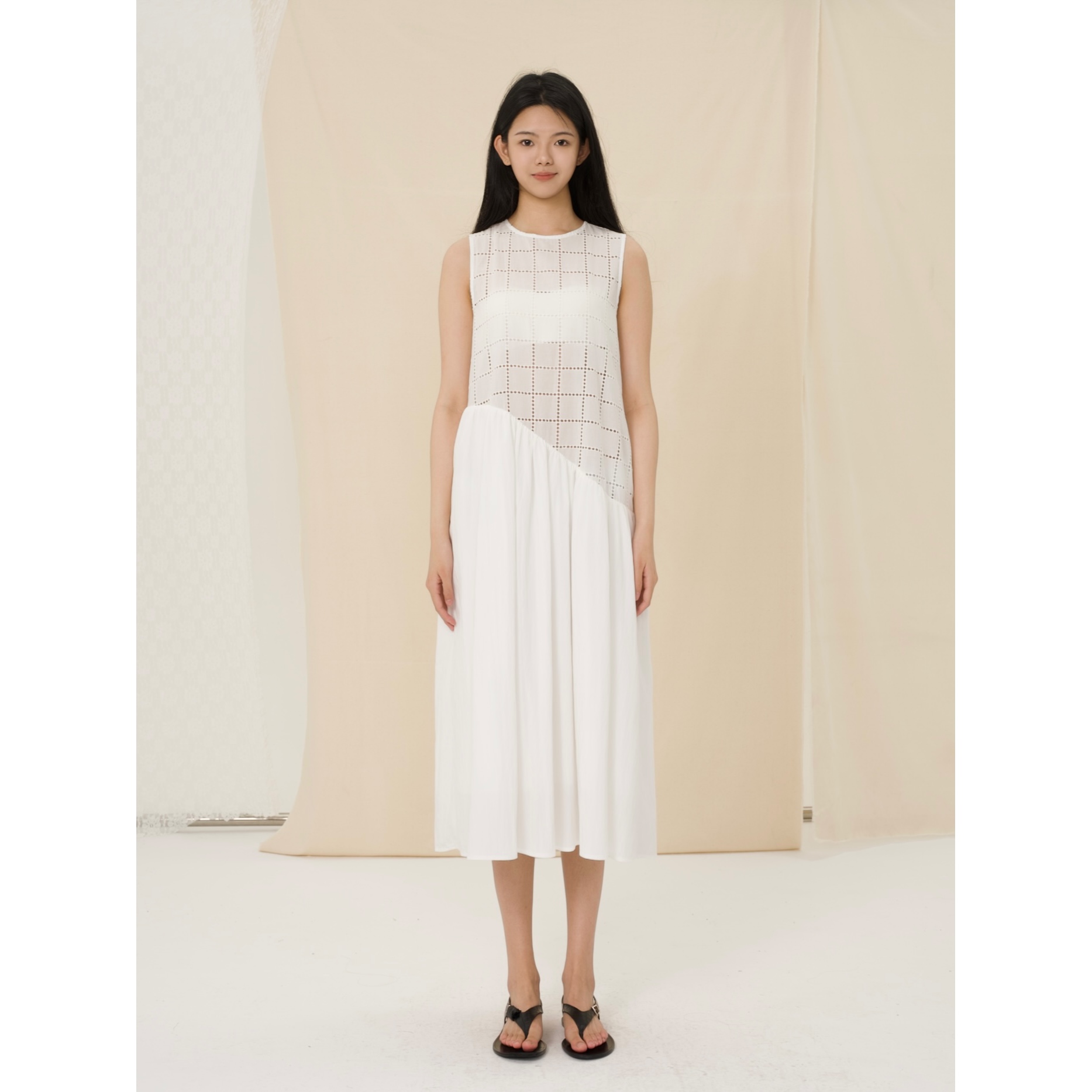 YOWSAH 镂空斜腰拼接圆领无袖连衣裙