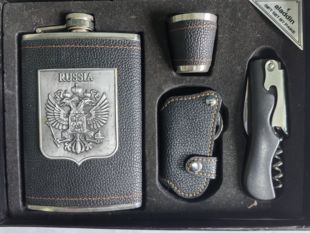 俄罗斯不锈钢酒壶礼盒装酒壶高15厘米