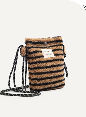 ITSOUMEI美拉德棕色毛绒小包包女生冬季百搭条纹手机包外出斜挎包