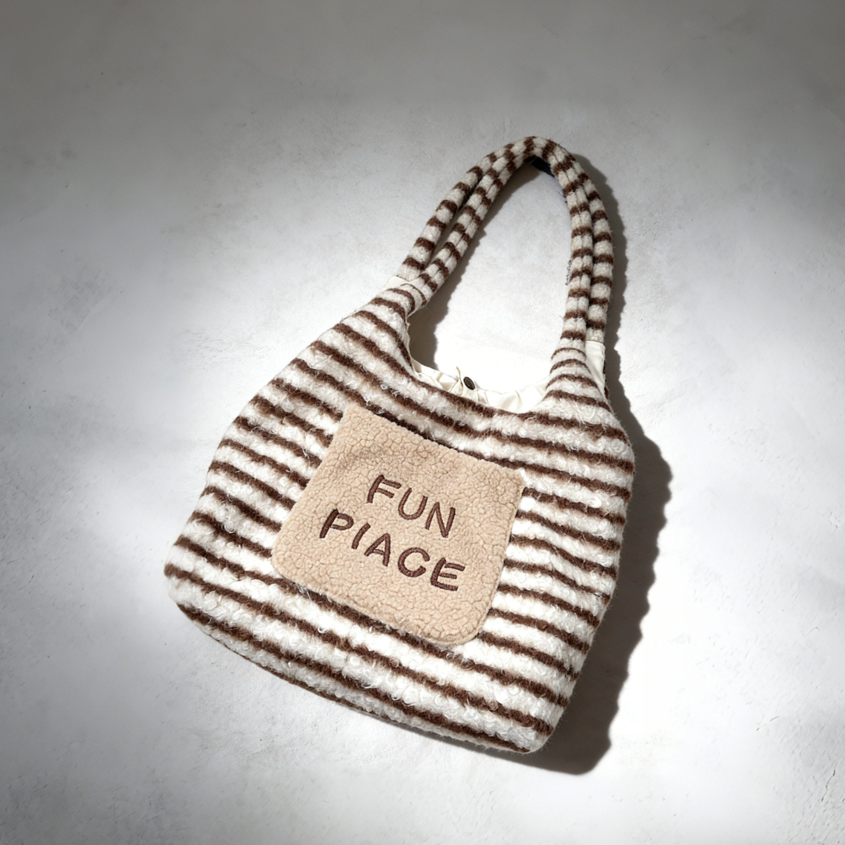 ITSOUMEI可爱刺绣毛绒材质条纹秋冬新款托特包大容量单肩包背心包,箱包皮具/热销女包/男包,通用款女包,淘宝优惠券,粉丝福利购,淘宝优惠卷