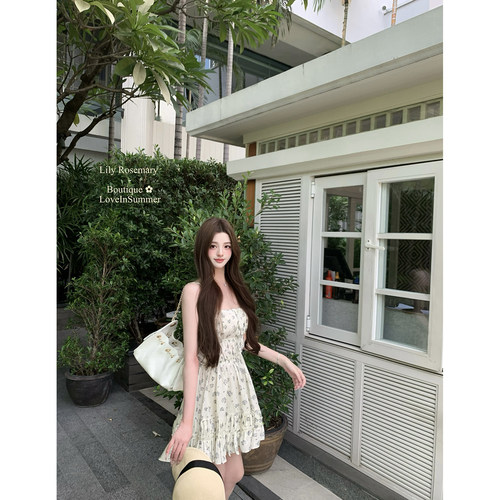 Lily Rosemary/ 花径漫步 碎花少女度假感荷叶边蓬蓬连衣裙