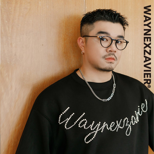 钉珠韦恩泽维尔休闲圆领卫衣