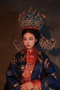 汉服凤冠出租十二龙九凤镒宝阁新娘汉婚古风明制复原皇后发冠