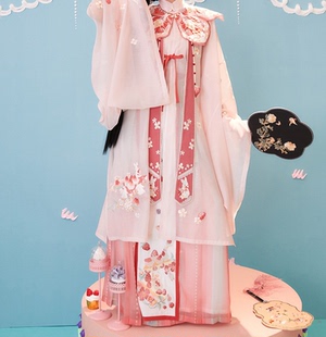 汉服出租 十三余 兔兔草莓 绣花长衫百迭裙云肩明制少女伴娘服