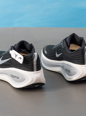 耐克男鞋官方正品NIKE VOMERO PLUS跑步鞋2026春季新款缓震运动鞋