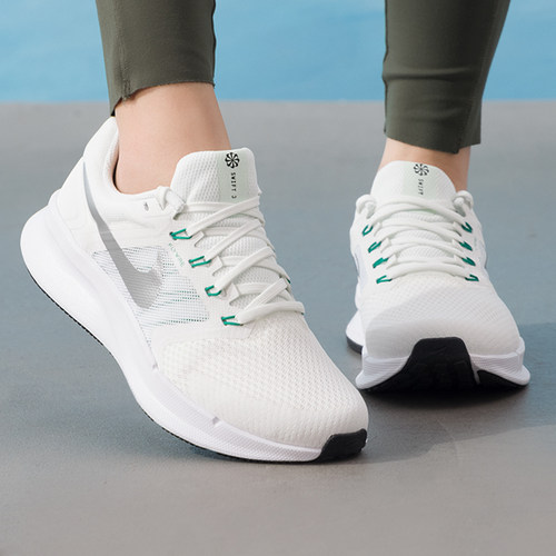 幸运叶子|Nike耐克跑鞋RUN SWIFT 3跑步鞋Flywire飞线运动鞋女
