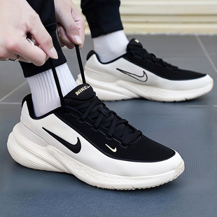 耐克男鞋官方正品春季新款休闲鞋NIKE UPLIFT SC黑白运动跑步鞋男