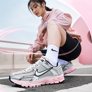 幸运叶子|耐克跑鞋女鞋新款ZOOM VOMERO 5缓震运动鞋机能风休闲鞋