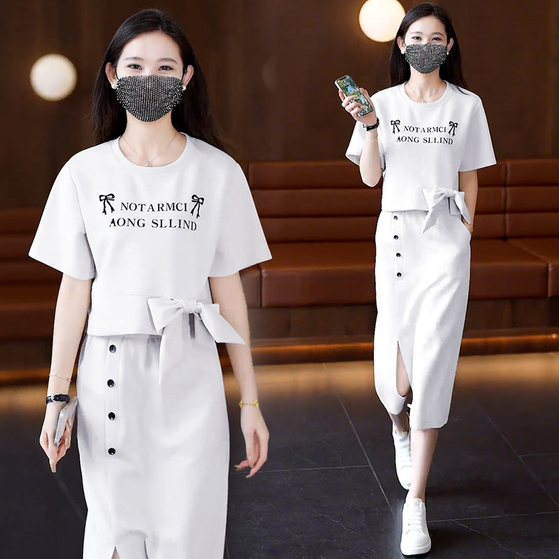 时尚小个子半身裙套装女士2025夏季新款拼接短袖t恤运动服两件套