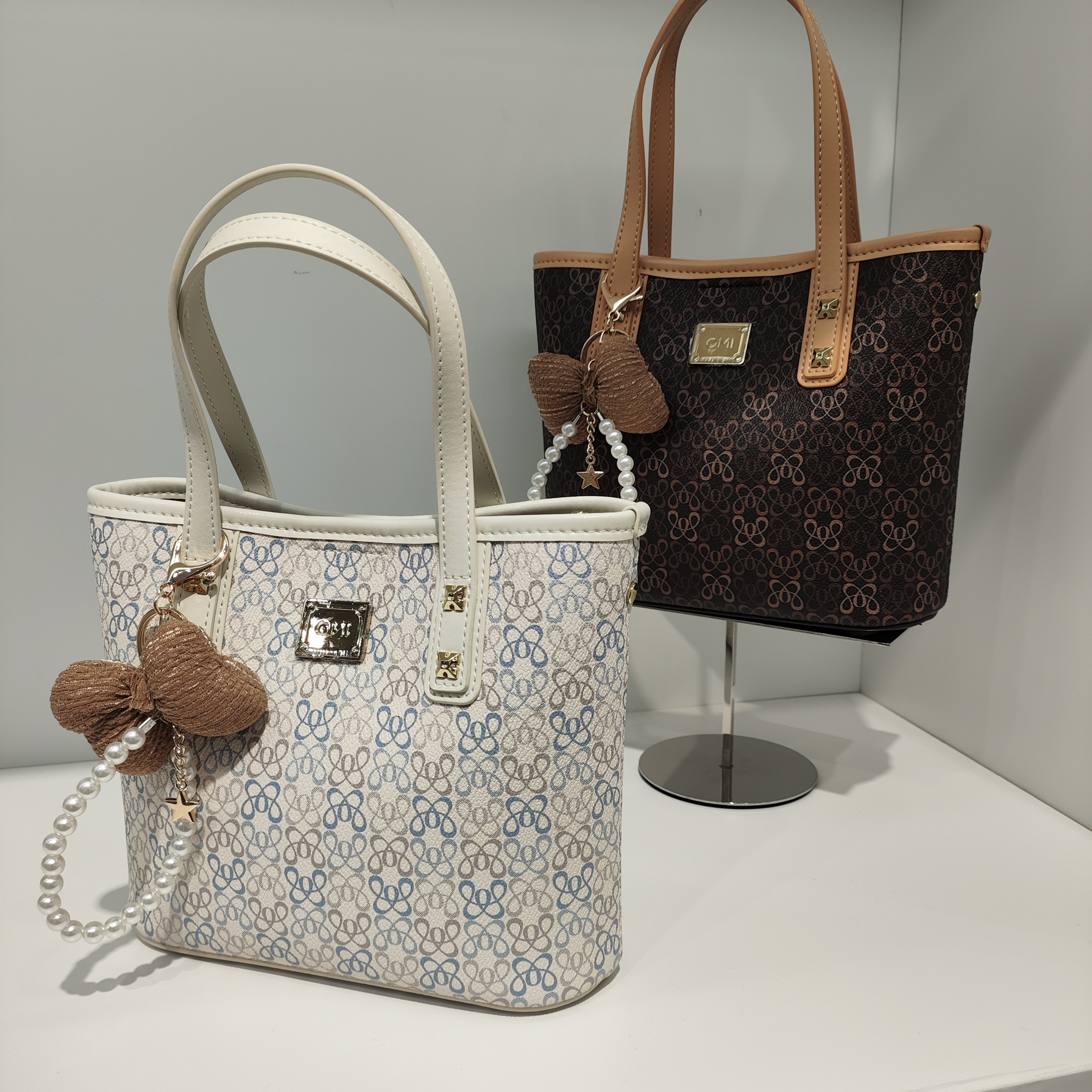 专柜发货 OMI欧米箱包OMI箱包新款时尚印花女士百搭休闲手提包