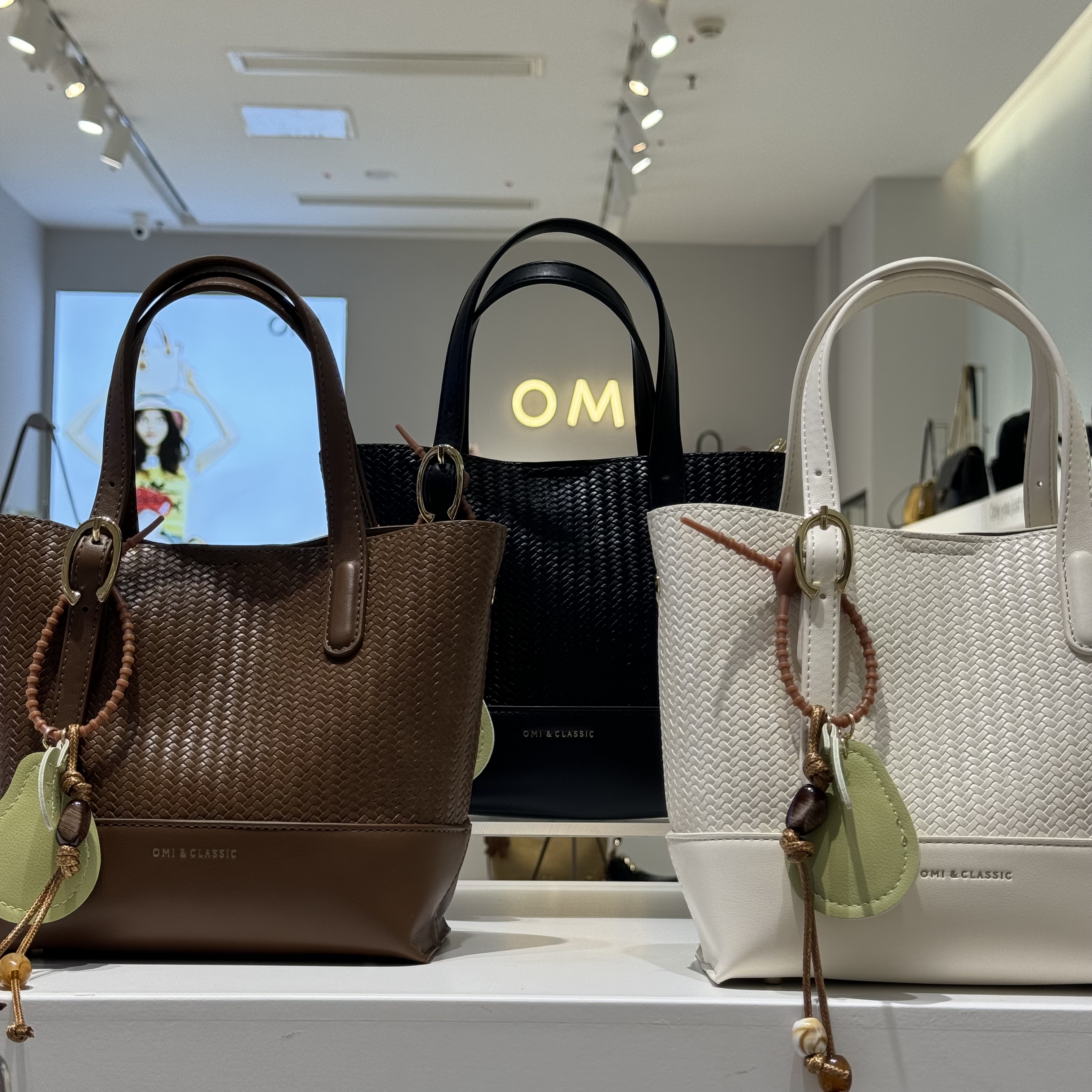 专柜发货 OMI欧米箱包OMI箱包新款时尚百搭简约设计感女士手提包