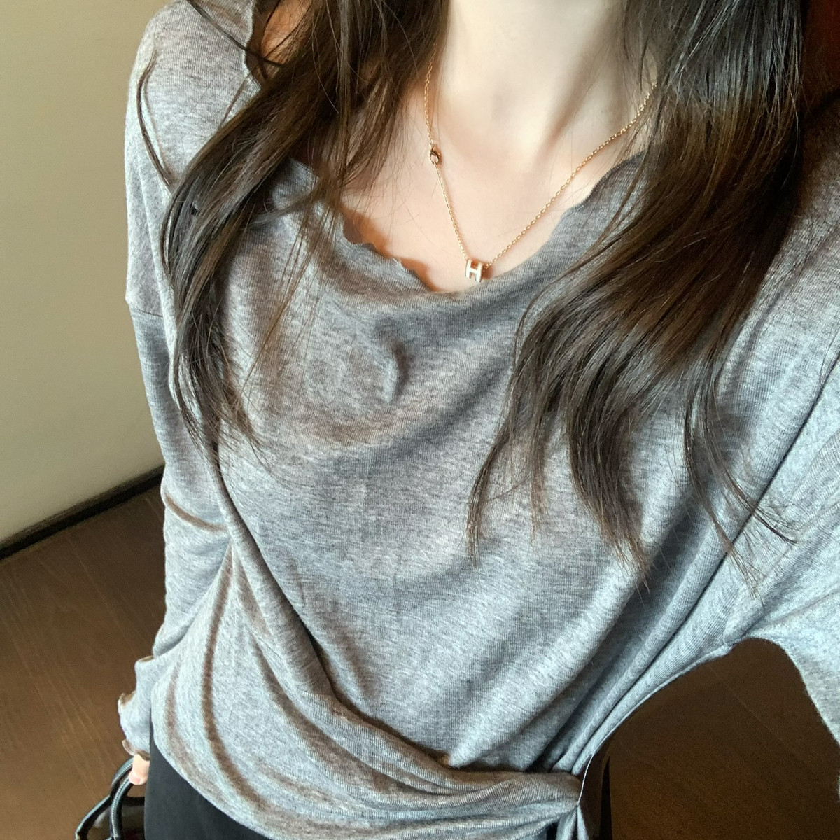 poisooo早秋福利拼手速舒适好穿简约基础百搭木耳边绑带设计打底