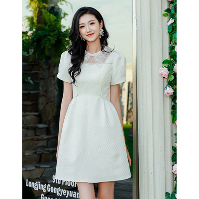 【限时直降】伊华欧秀连衣裙42KAQ4848