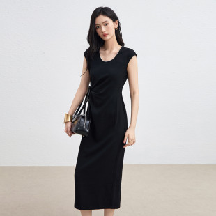 中长款 伊华欧秀连衣裙小黑裙圆领纯色修身 52WAQ6153 限时直降