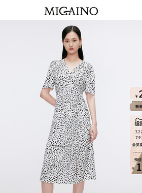 Migaino曼娅奴女装夏季新款V领收腰气质感连衣裙MO22DA020